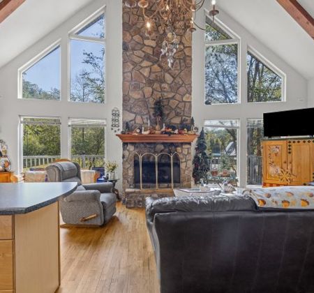 Helen Cabin Rentals callout